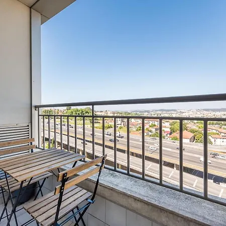 Dragon Stadium Studio W Balcony By Lovelystay Porto Exterior photo